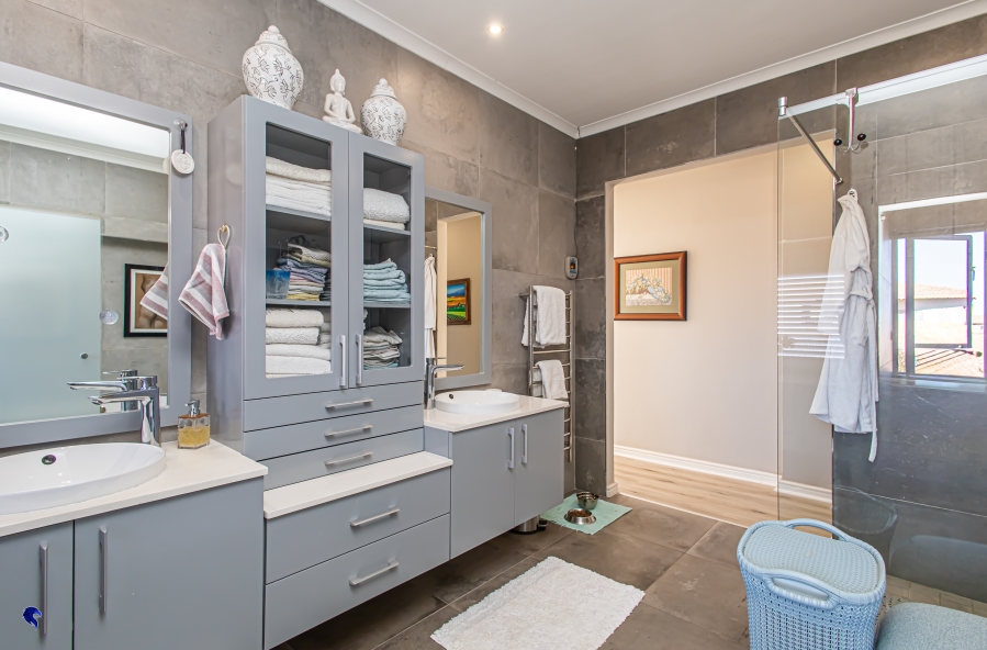 4 Bedroom Property for Sale in Langebaan Country Estate Western Cape